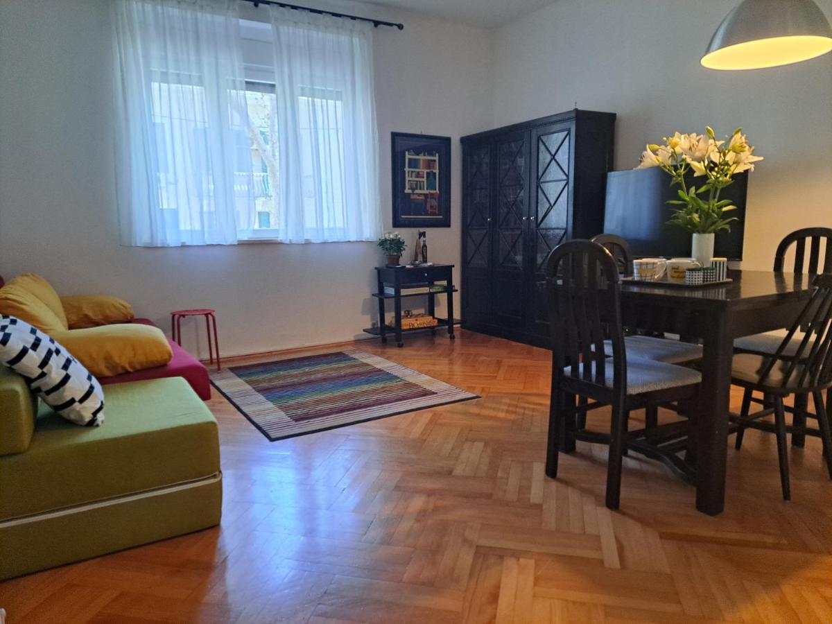 Emaus Garden - City Center & 2 Bth Split Luaran gambar