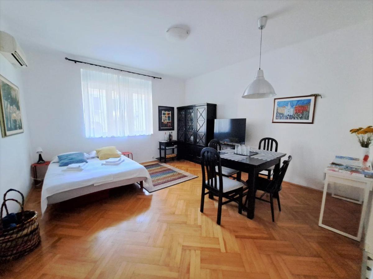 Emaus Garden - City Center & 2 Bth Split Luaran gambar
